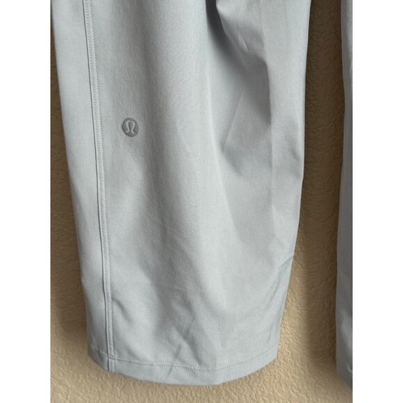 Lululemon Pull-On MR Tapered Leg Crop 23" in Seal Color - Picture 8 of 9
